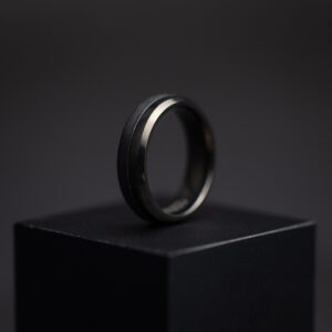 BAGUE TITANE ASTRUM BLACK