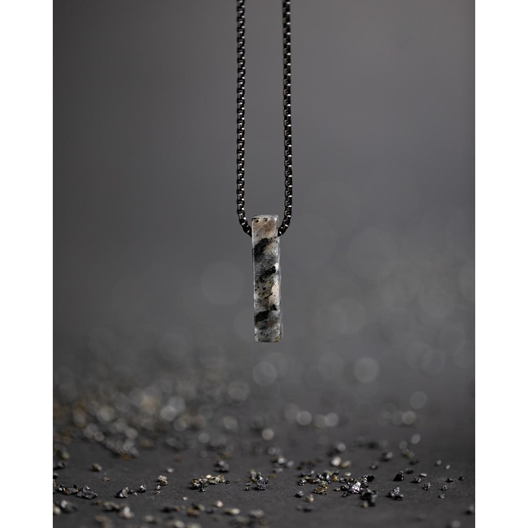 COLLIER ACIER PVD NOIR & LARVIKITE